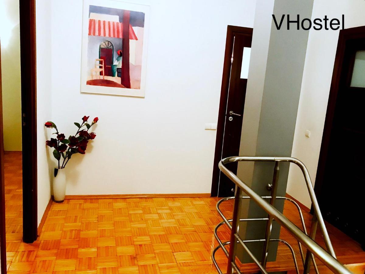 V Hostel Warszawa Exteriör bild