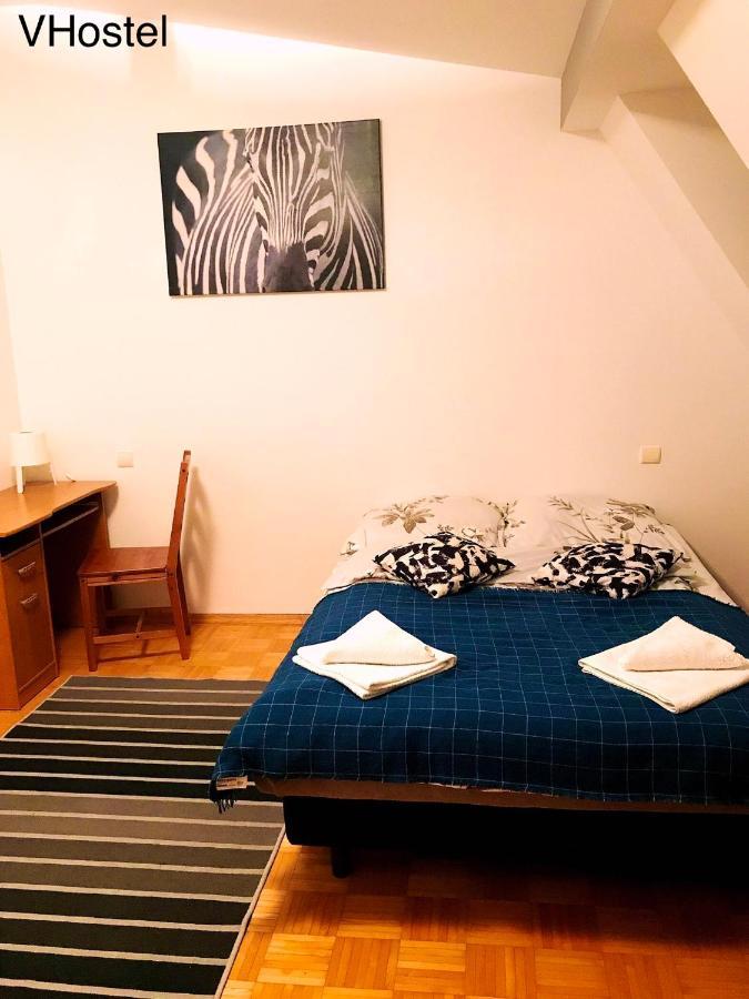 V Hostel Warszawa Exteriör bild